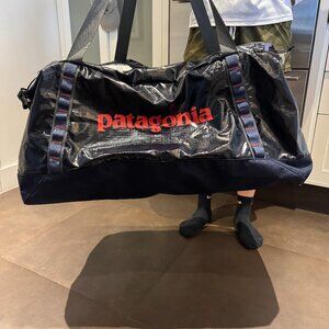 Patagonia Blackhole non wheeled duffel 120L